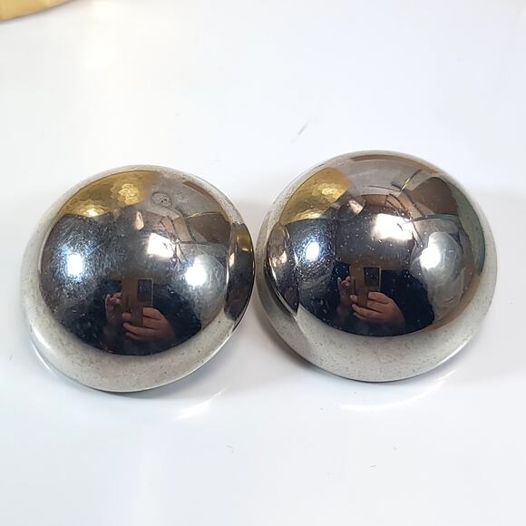 Vintage Large Silver Clip-On Earrings, Glossy Metallic Round Retro Jewelry - Picture 1 of 10